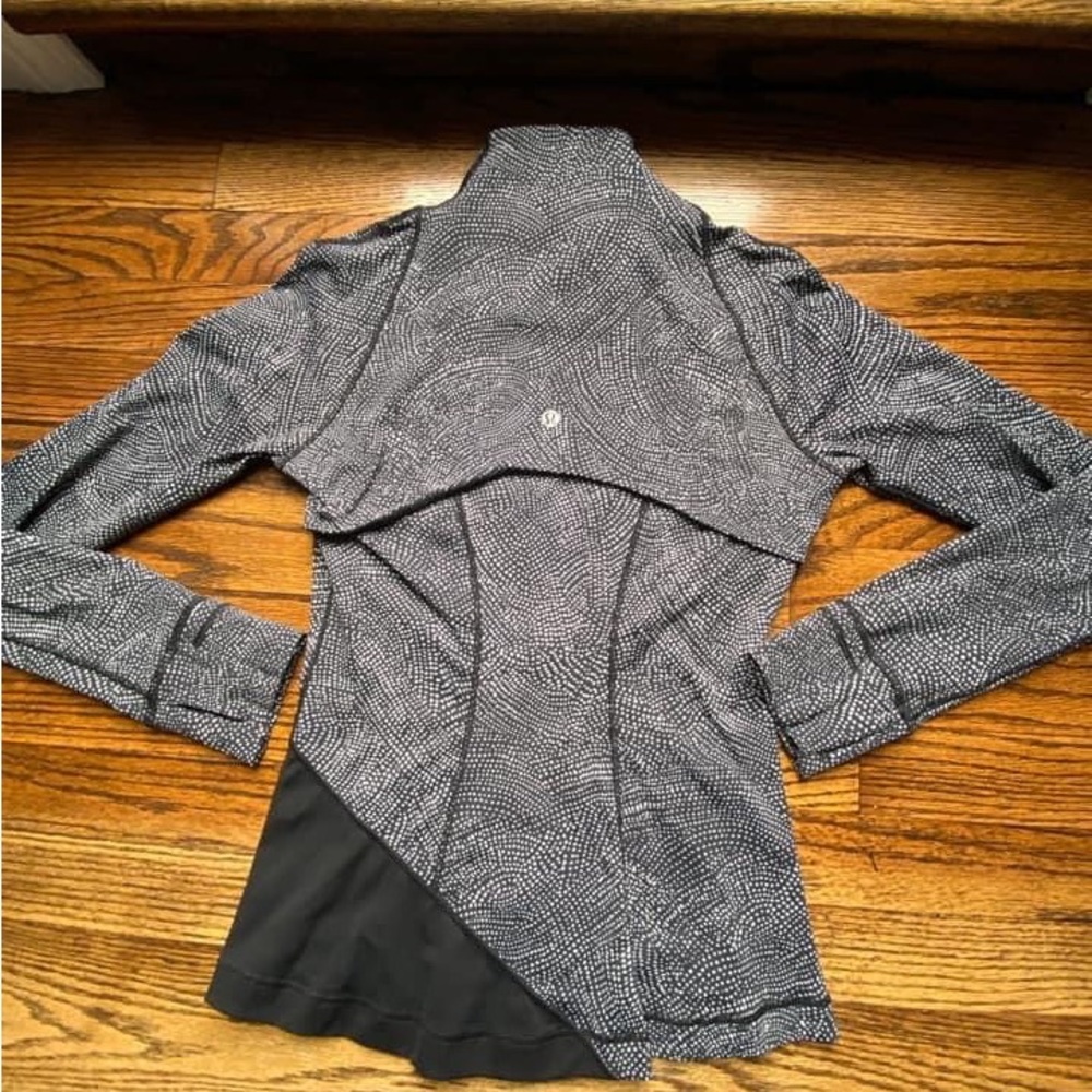 Define jacket asym nulux